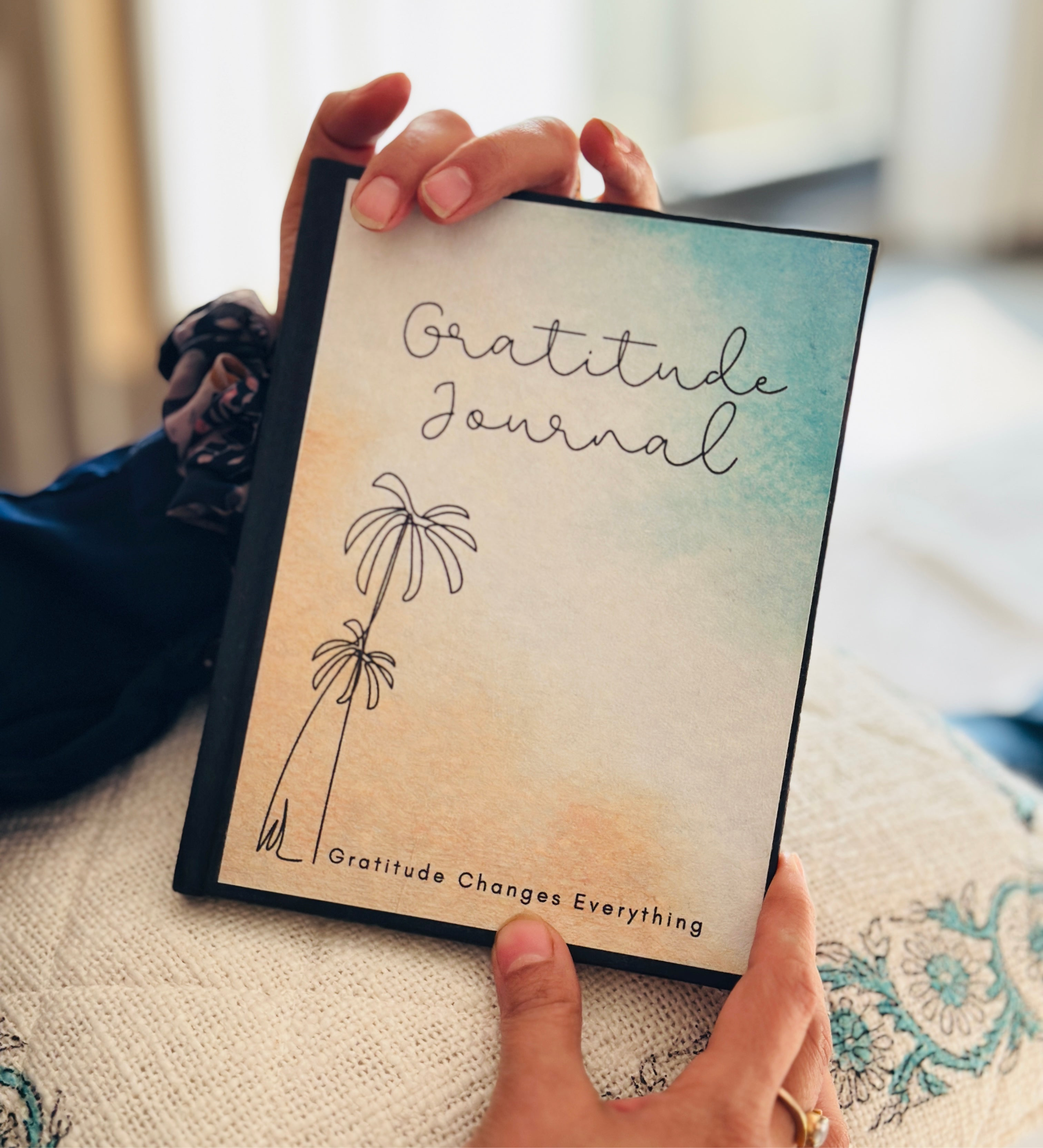 Gratitude journal- Aqua Flower